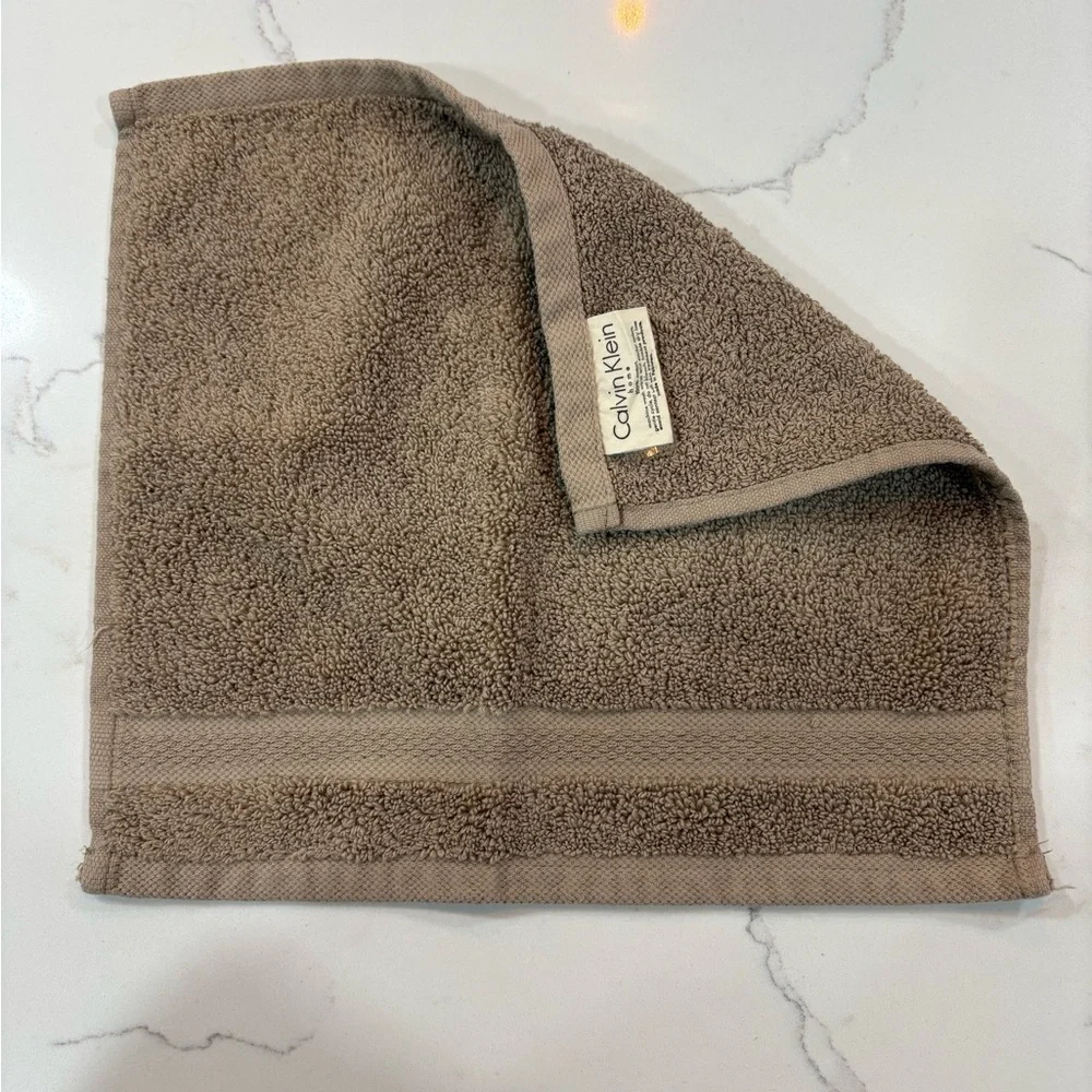 Ralph Lauren & Calvin Klein Wash Cloth Towels in Gray, Tan, Cream
